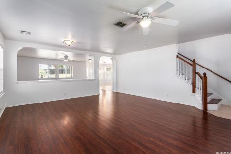 438 Leopard Claw San Antonio TX 78251