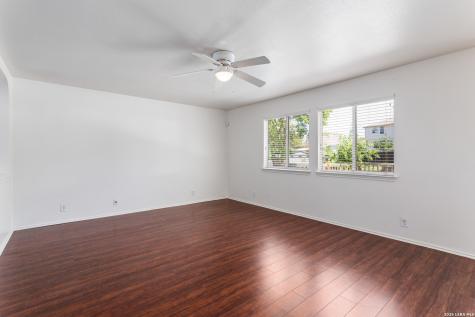 438 Leopard Claw San Antonio TX 78251
