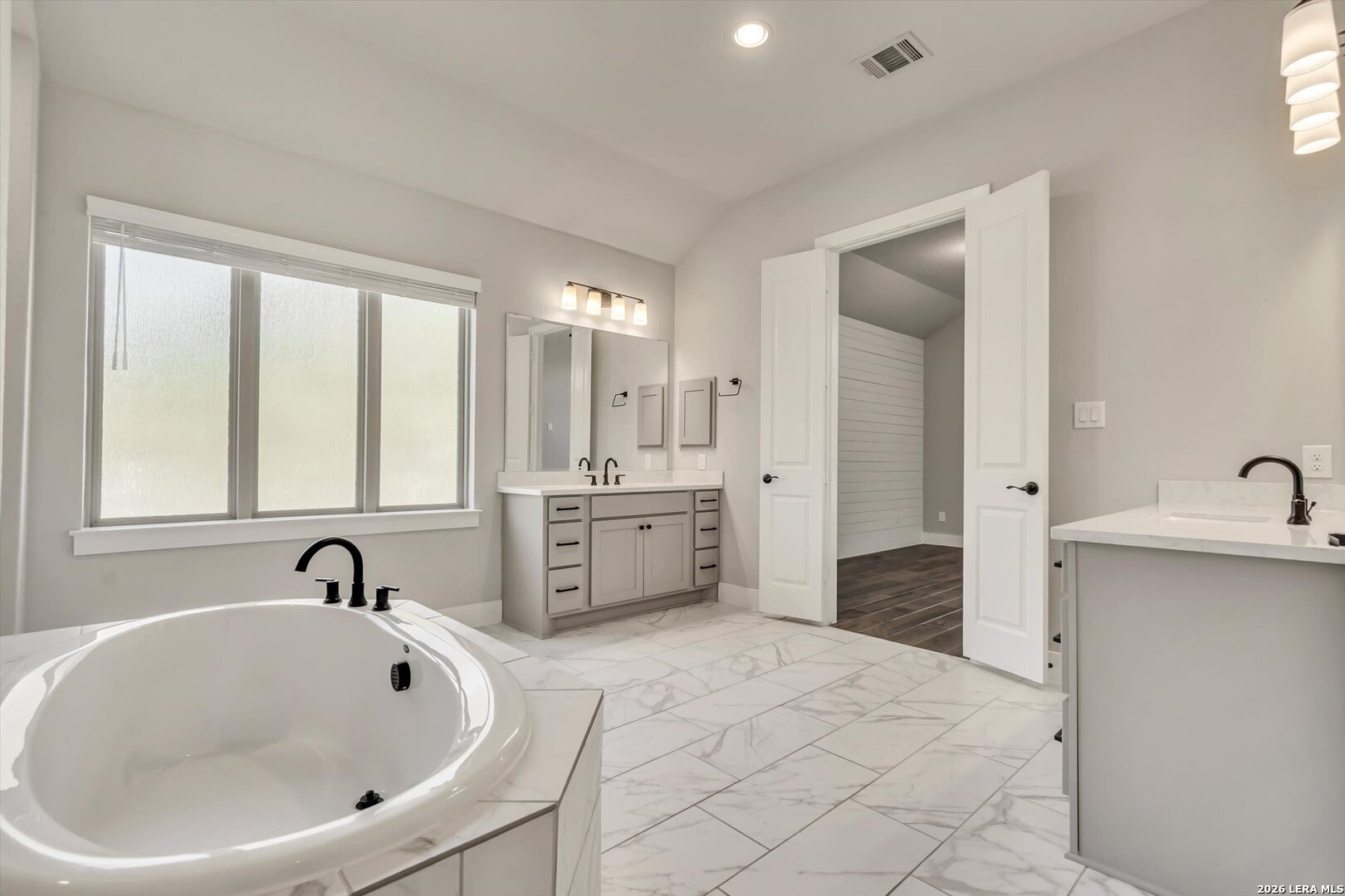 2059 Italia New Braunfels TX 78132