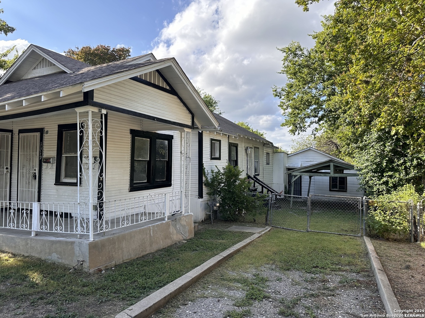 1319 Leal Street San Antonio TX 78207