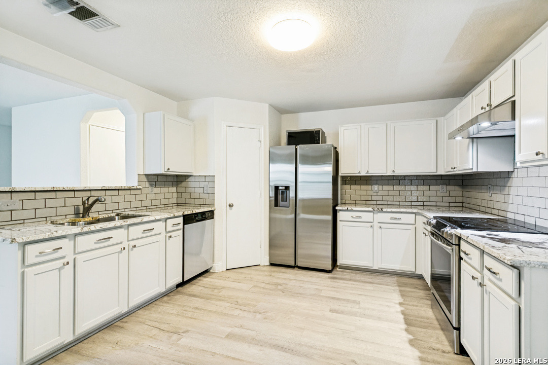 16302 Amberly Court Selma TX 78154