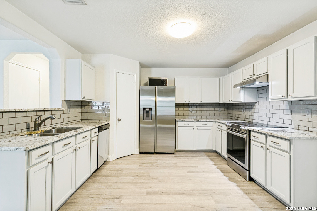 16302 Amberly Court Selma TX 78154