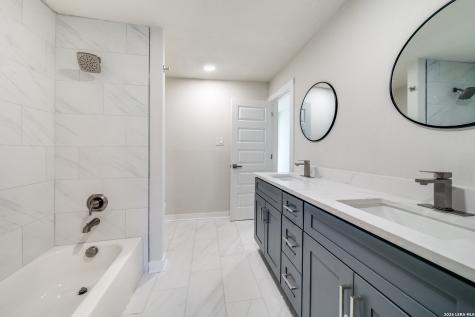 1414 Burleson San Antonio TX 78202
