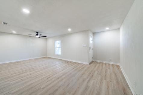 1414 Burleson San Antonio TX 78202