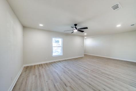 1414 Burleson San Antonio TX 78202