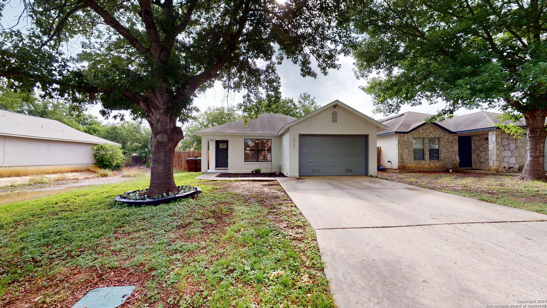 2211 Muddy Peak San Antonio TX 78245