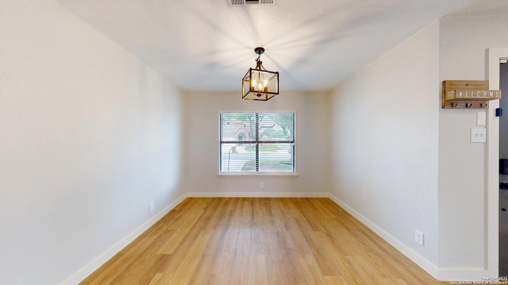 2211 Muddy Peak San Antonio TX 78245