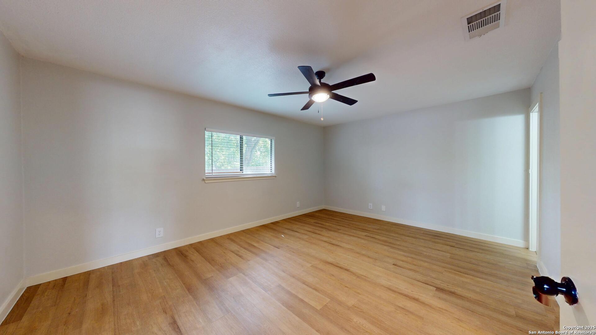 2211 Muddy Peak San Antonio TX 78245