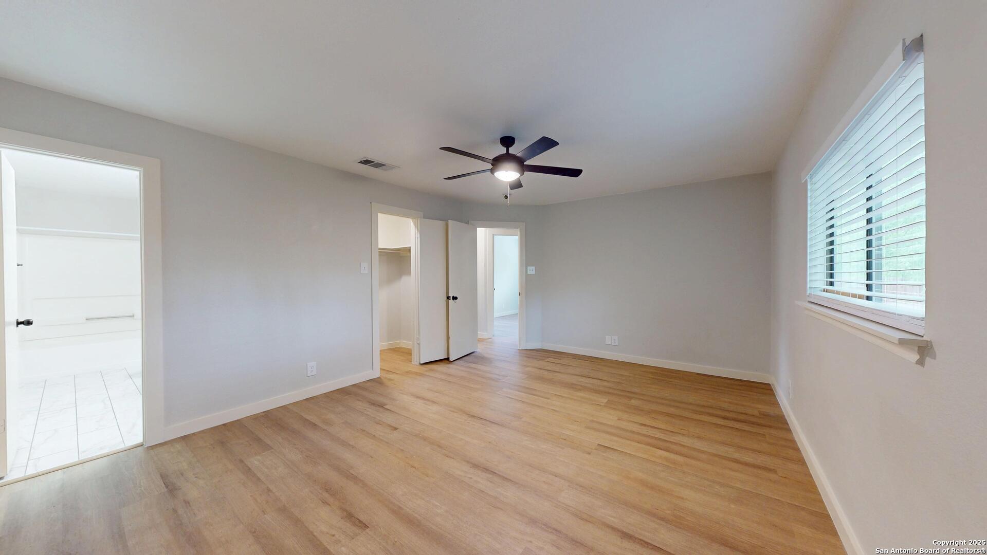 2211 Muddy Peak San Antonio TX 78245