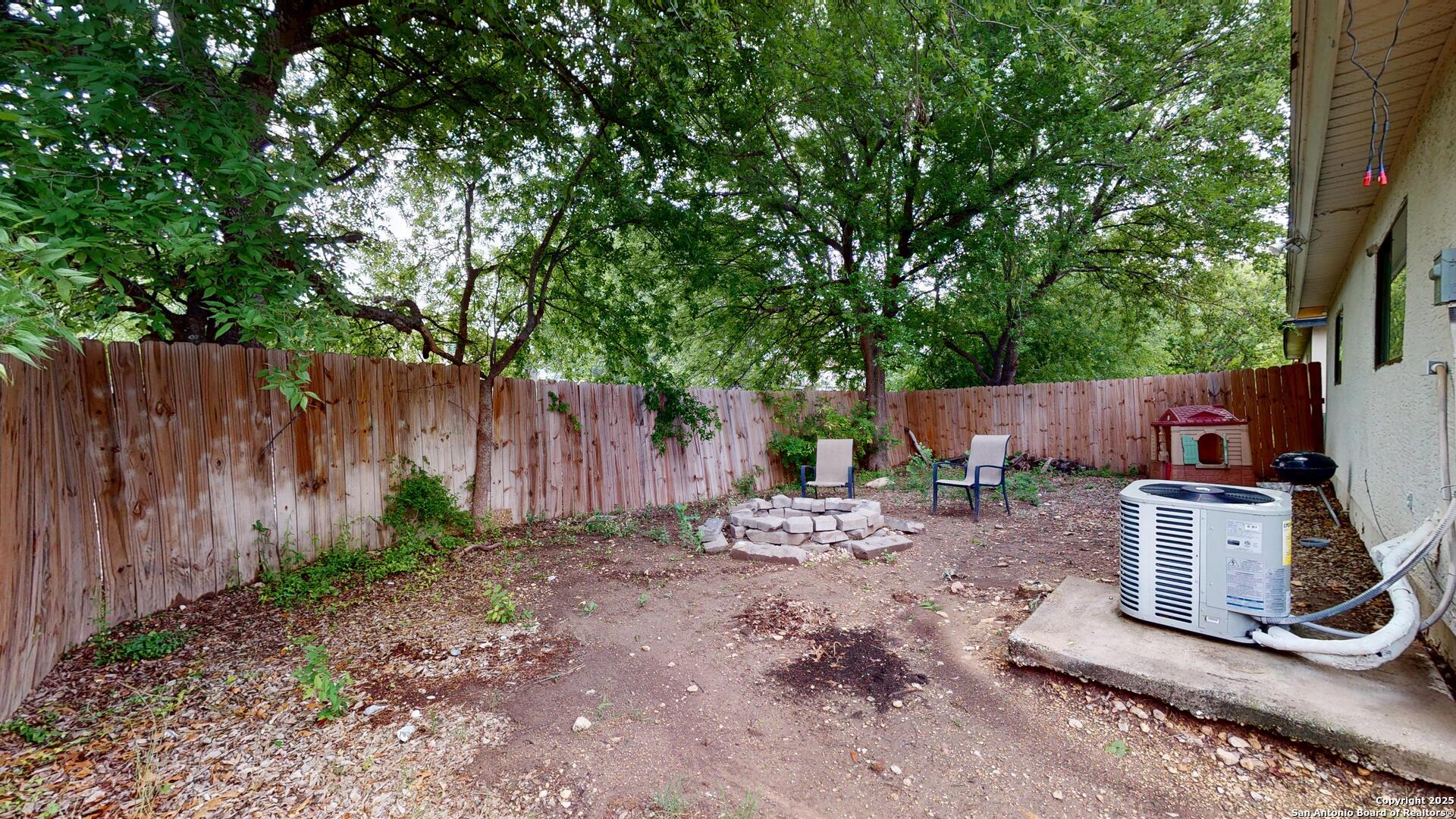 2211 Muddy Peak San Antonio TX 78245
