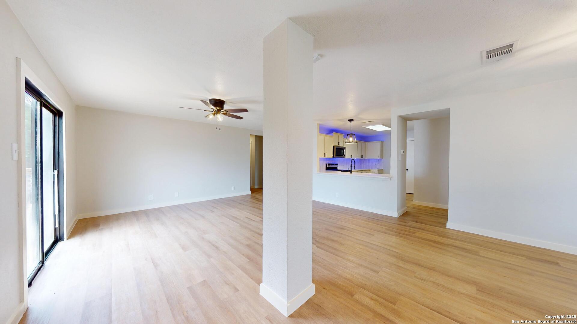 2211 Muddy Peak San Antonio TX 78245