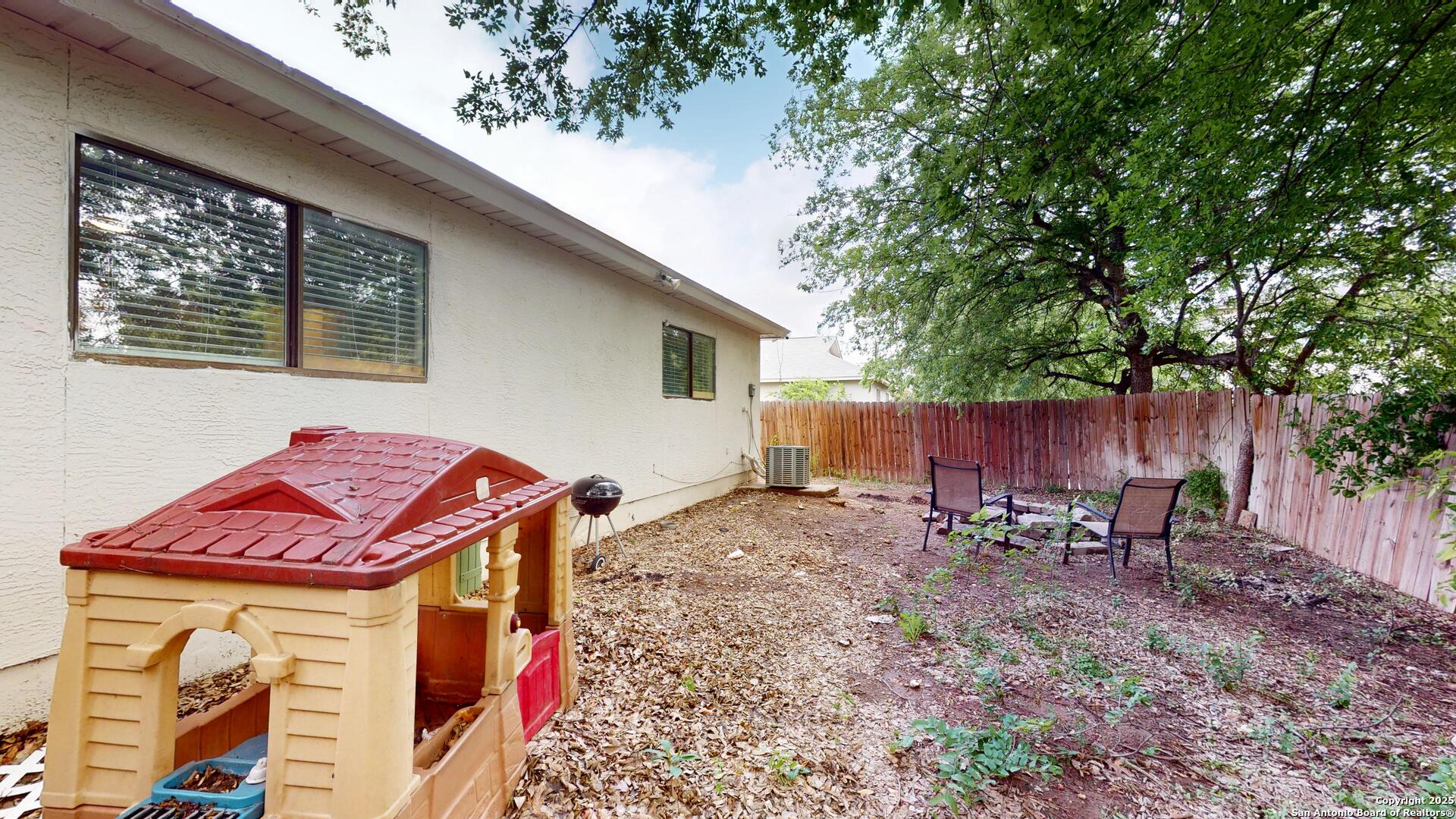 2211 Muddy Peak San Antonio TX 78245