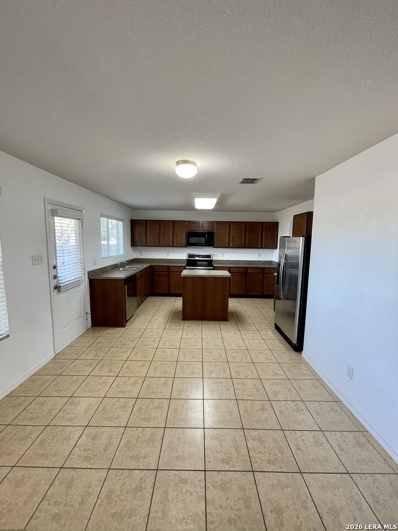 8635 Silver Willow San Antonio TX 78254