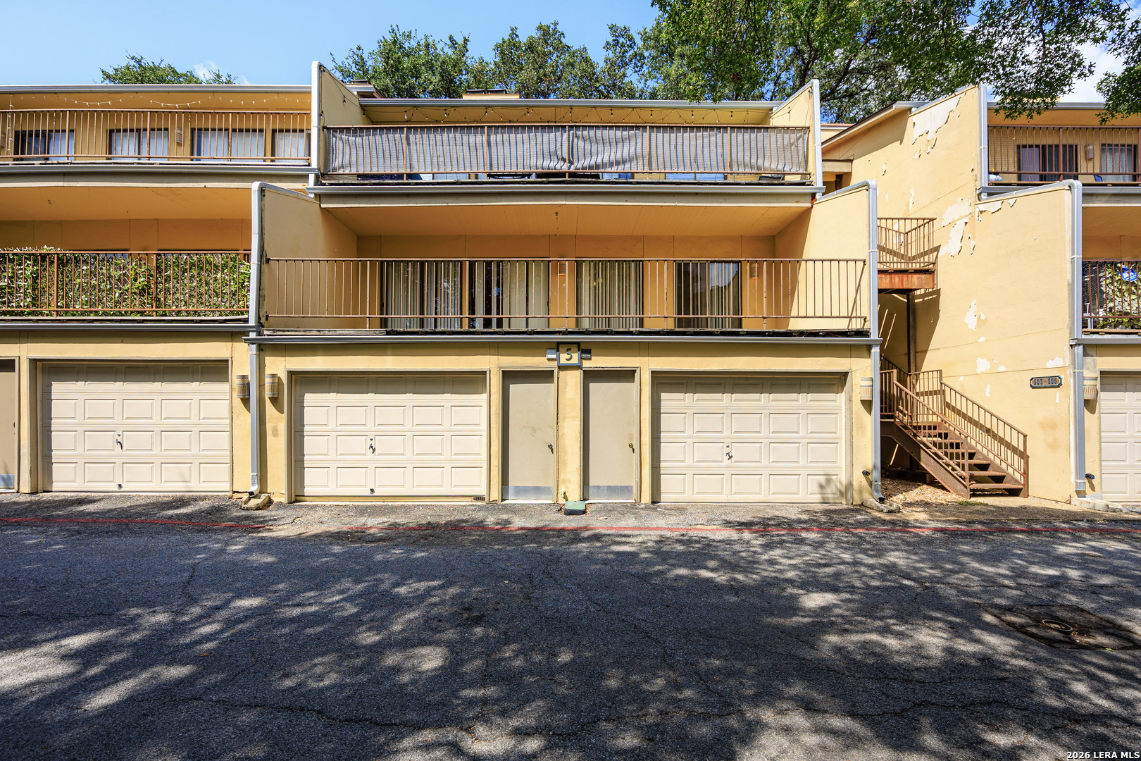 8642 Fredericksburg Road San Antonio TX 78240