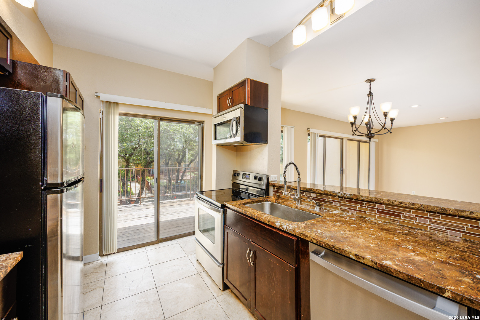 8642 Fredericksburg Road San Antonio TX 78240
