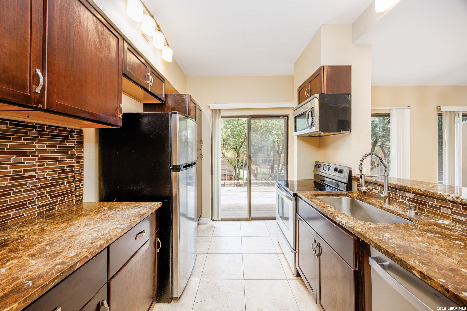 8642 Fredericksburg Road San Antonio TX 78240
