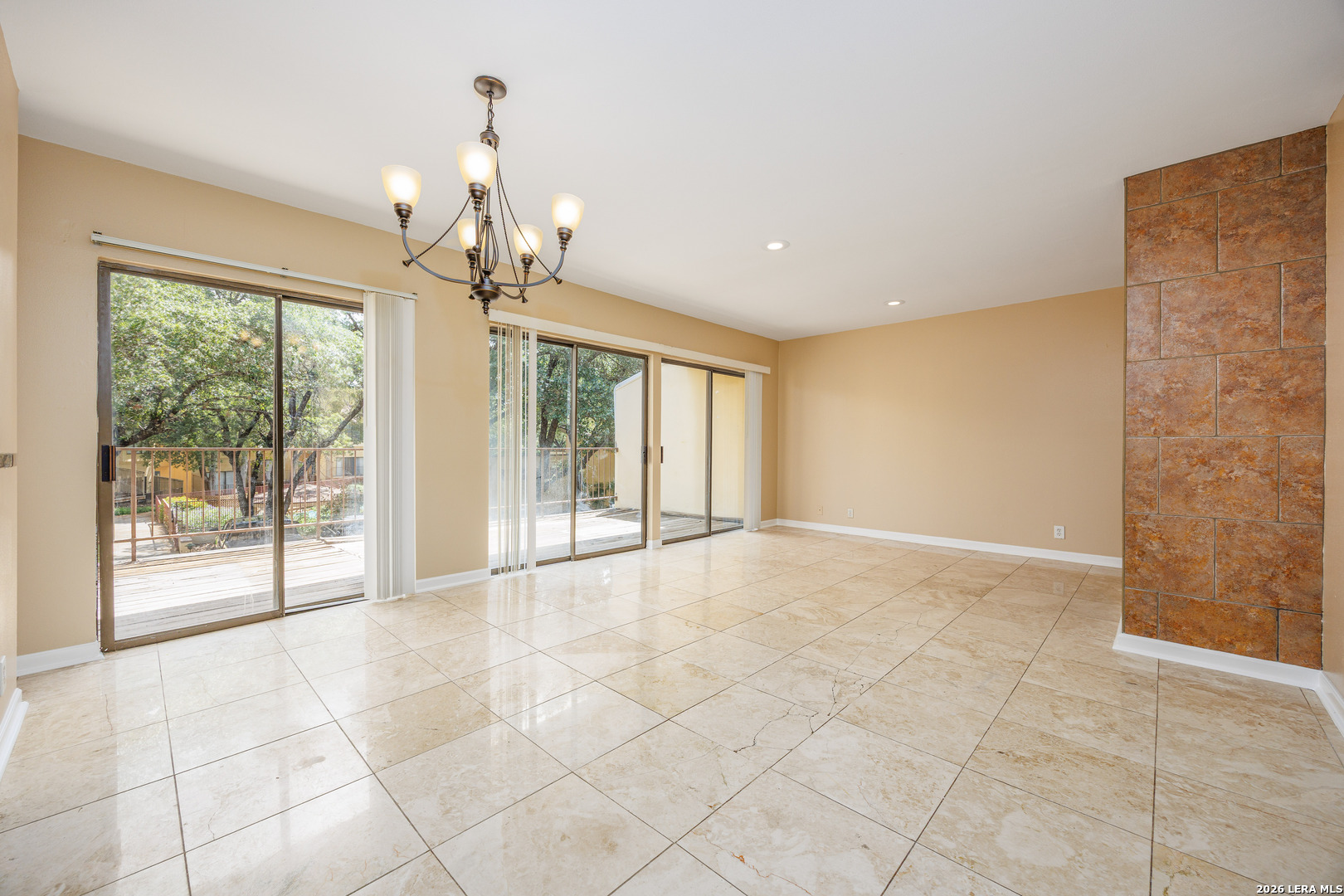 8642 Fredericksburg Road San Antonio TX 78240