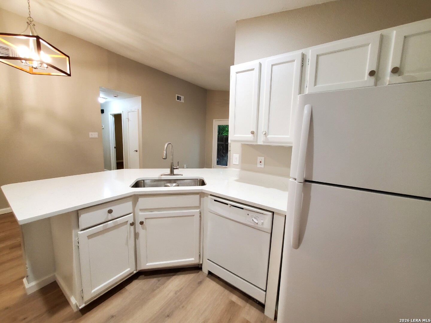 5715 Lochmoor San Antonio TX 78244