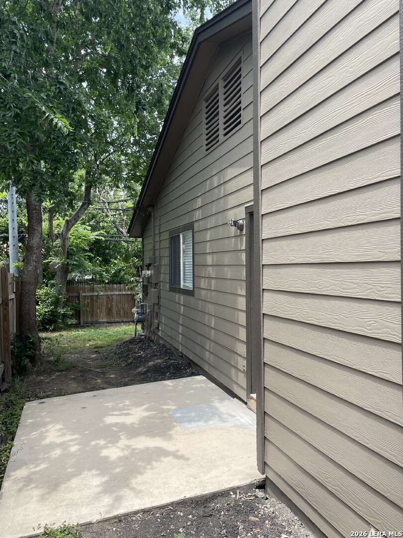 5715 Lochmoor San Antonio TX 78244