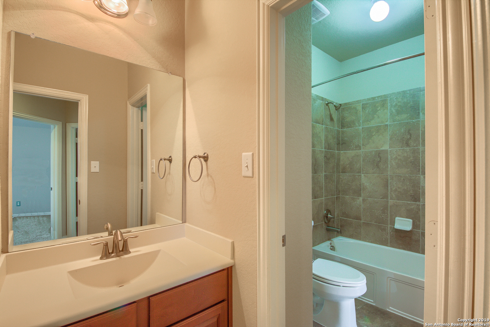 12446 Law Creek San Antonio TX 78254