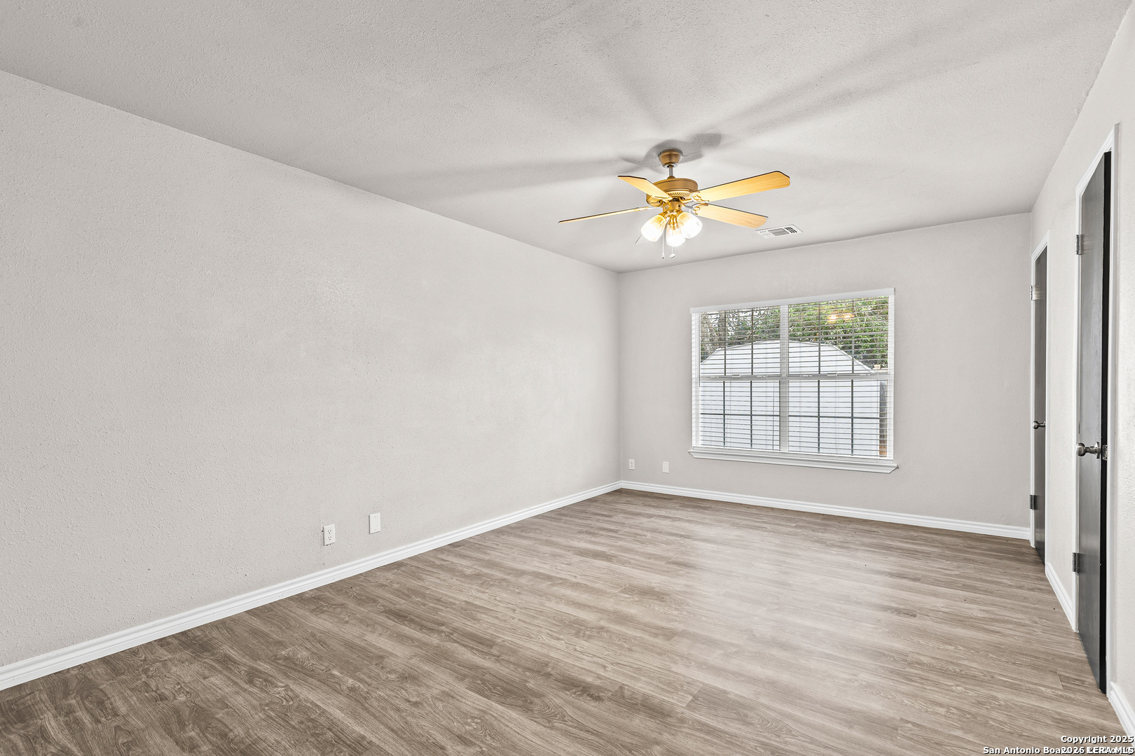 5930 Valley Wood San Antonio TX 78250