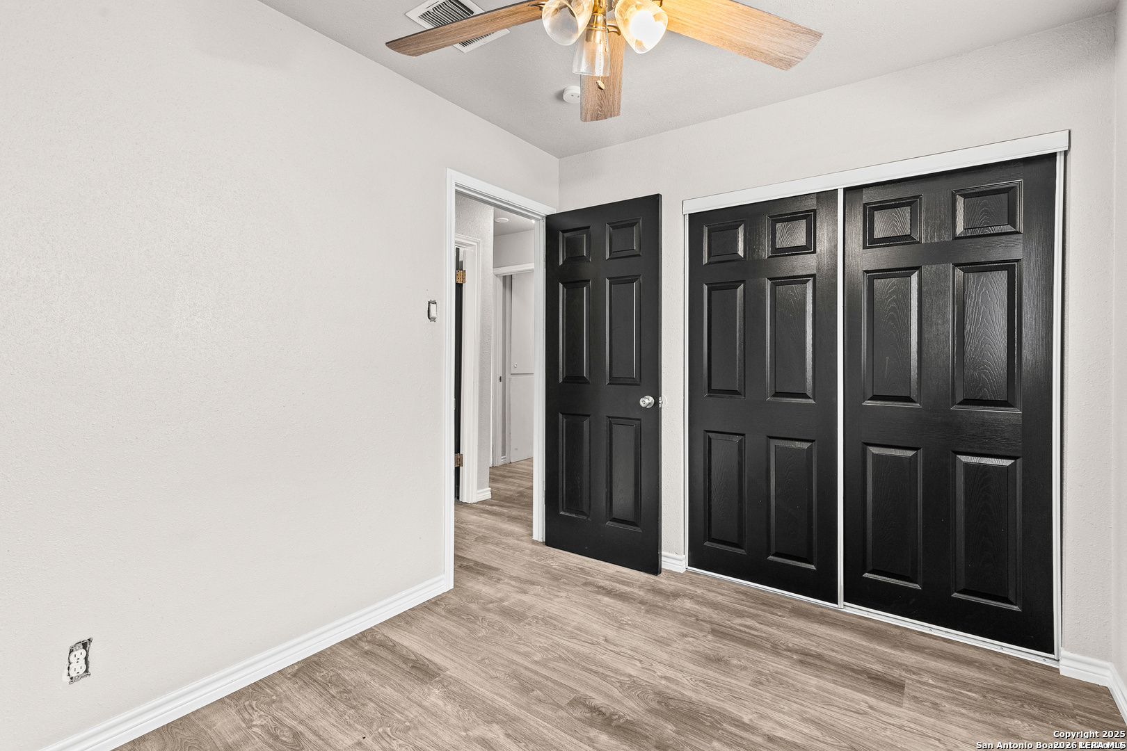 5930 Valley Wood San Antonio TX 78250