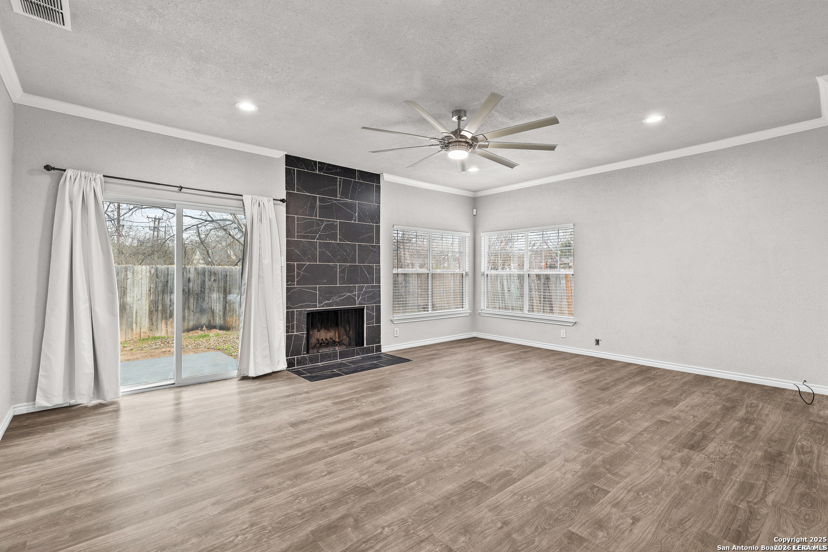 5930 Valley Wood San Antonio TX 78250
