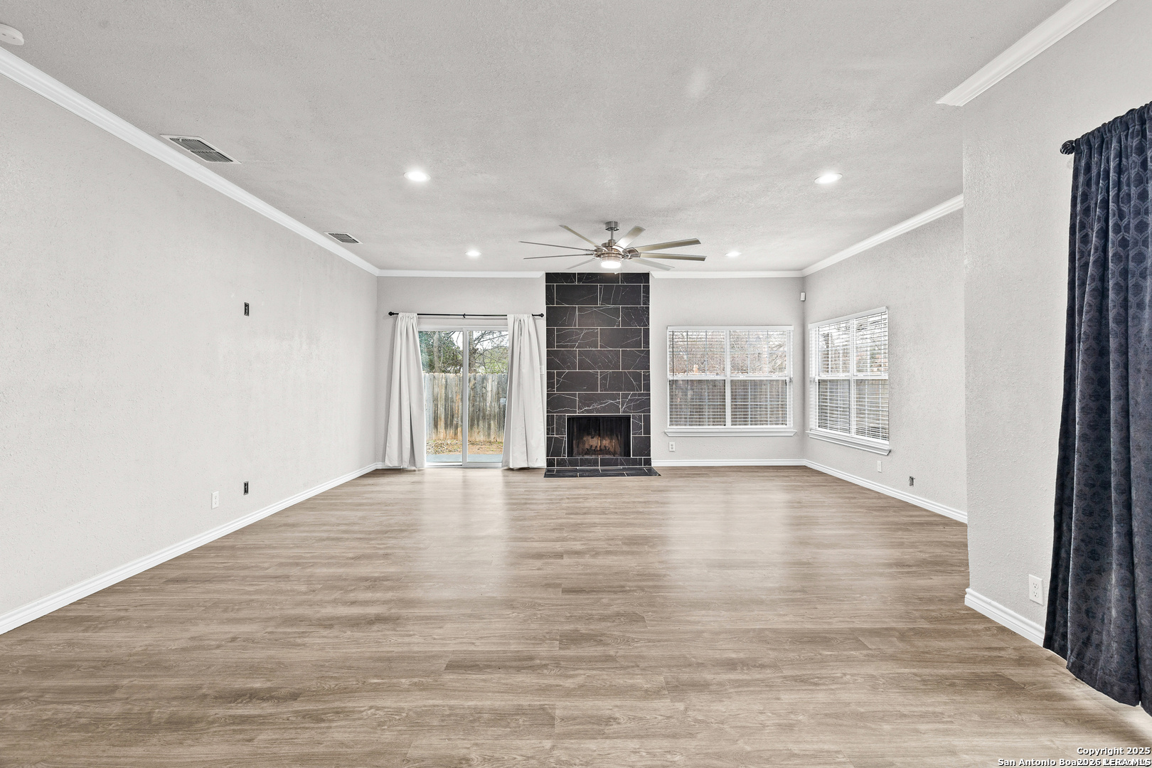 5930 Valley Wood San Antonio TX 78250