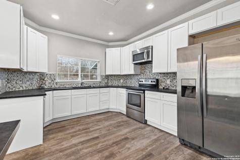5930 Valley Wood San Antonio TX 78250