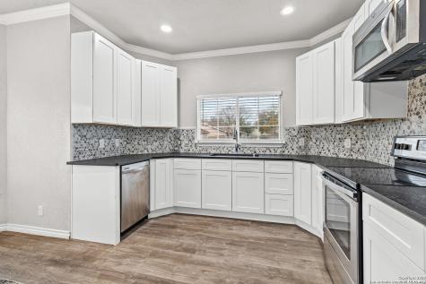 5930 Valley Wood San Antonio TX 78250