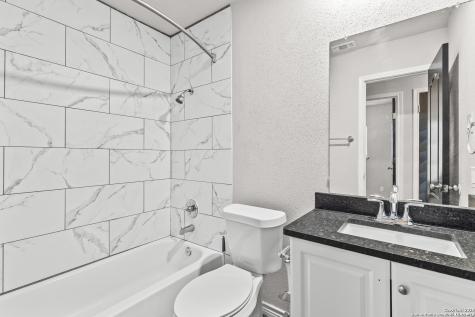 5930 Valley Wood San Antonio TX 78250
