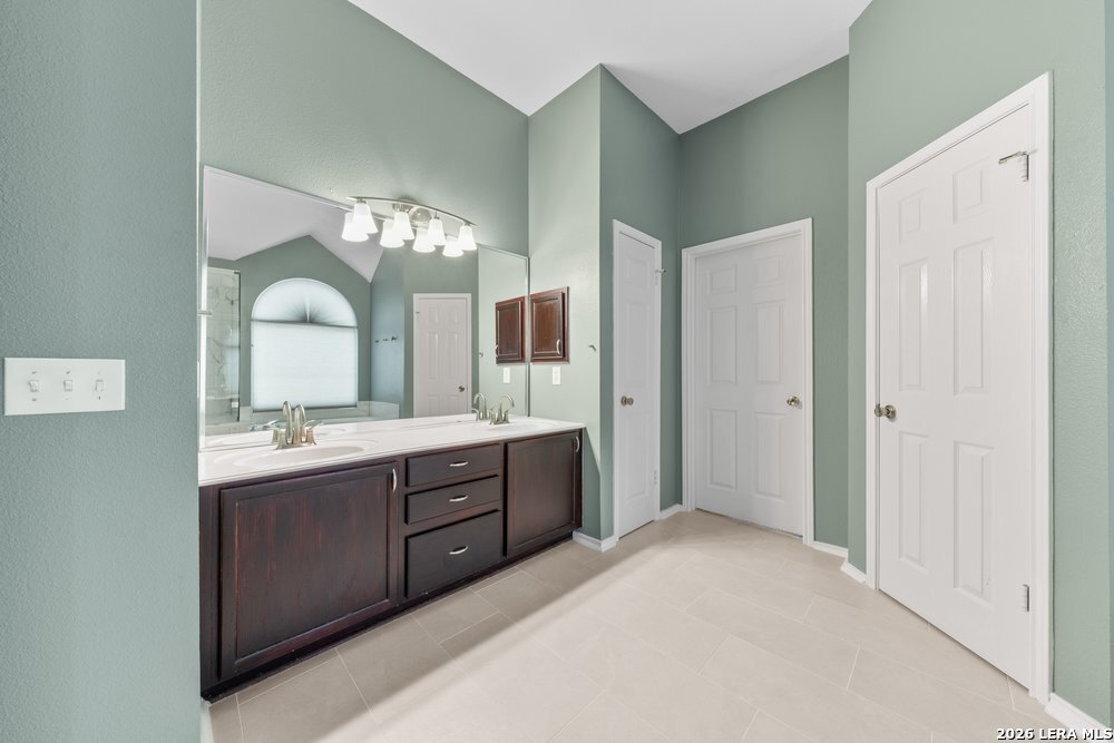 3102 Sable Crossing San Antonio TX 78232