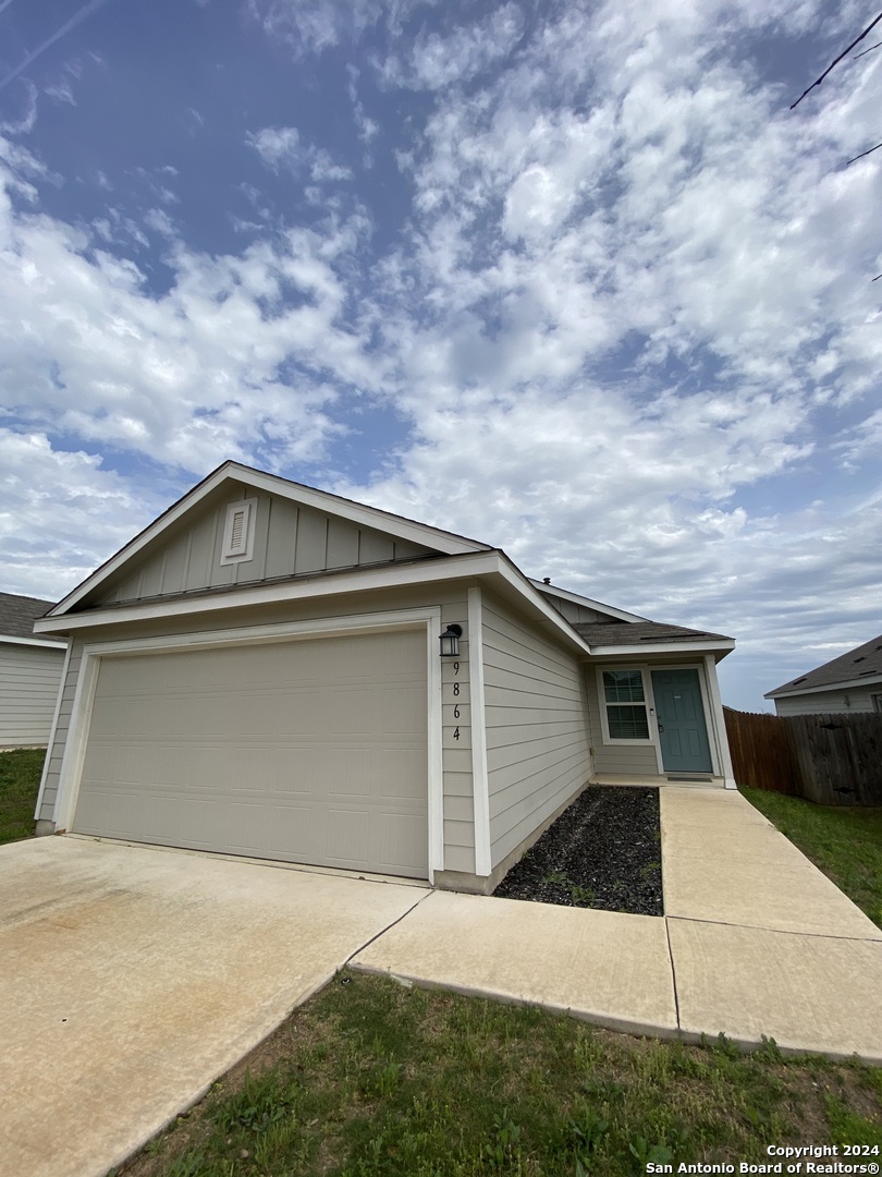 9864 Littleton Grist San Antonio TX 78254