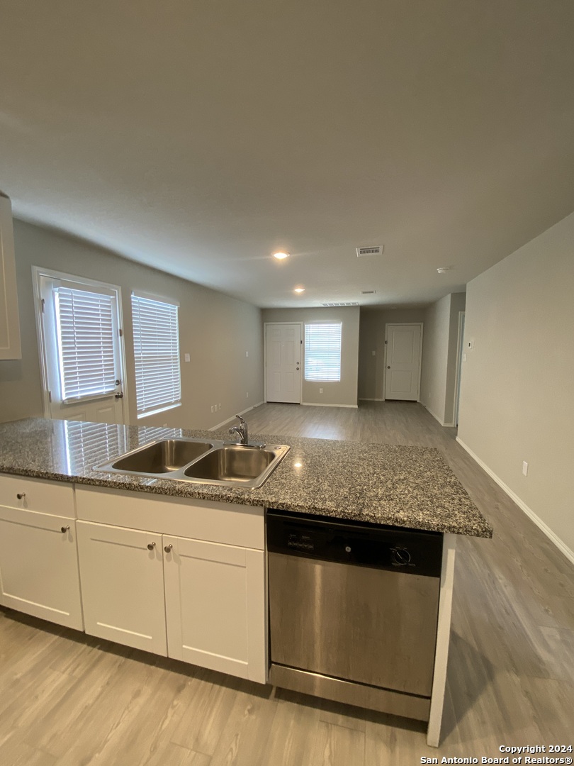 9864 Littleton Grist San Antonio TX 78254