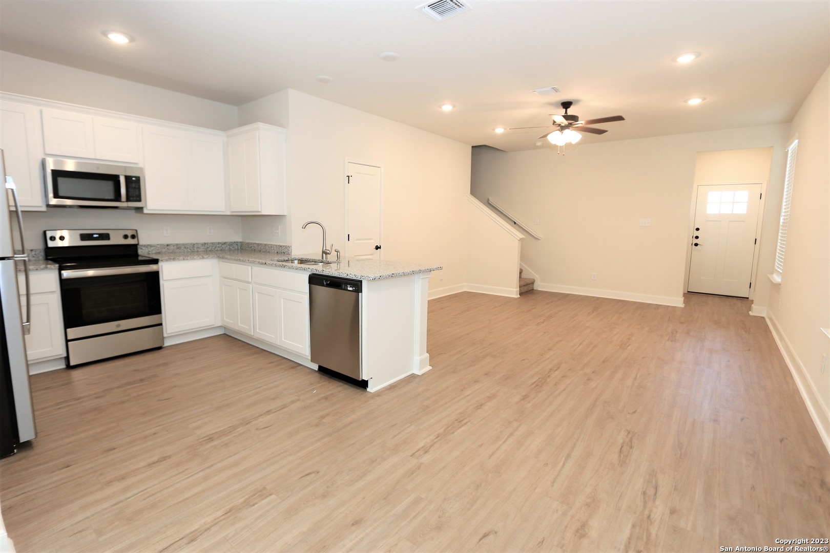 2203 Lynwood Bend San Antonio TX 78245
