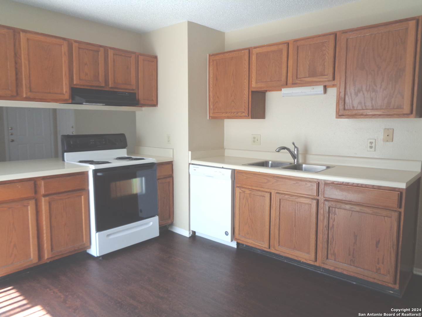 2528 Corian Glen Drive San Antonio TX 78219