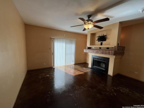 7339 Hunters Land San Antonio TX 78249