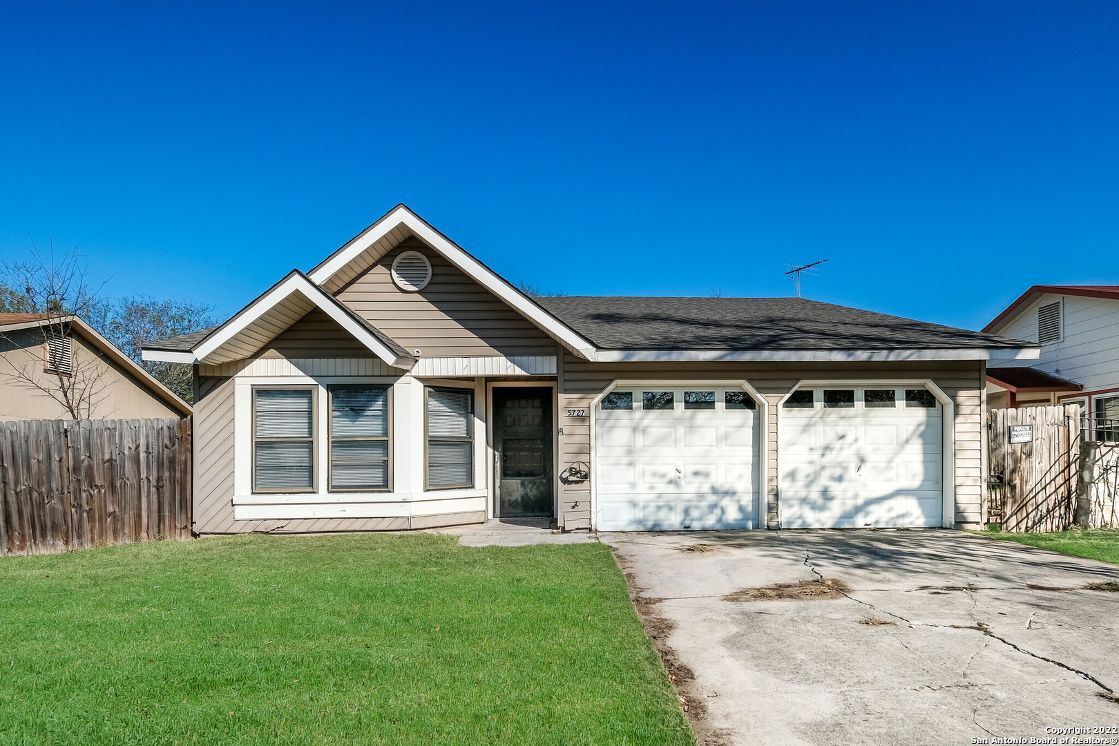 5727 Jones Fall Drive San Antonio TX 78244