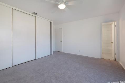 5727 Jones Fall Drive San Antonio TX 78244