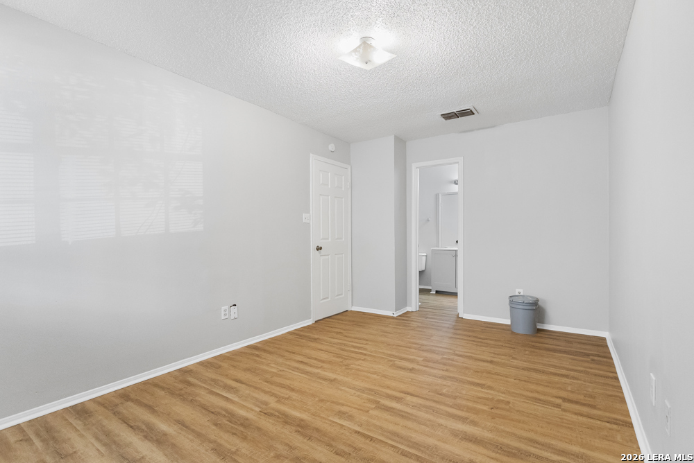 6714 Windsor Hollow San Antonio TX 78239