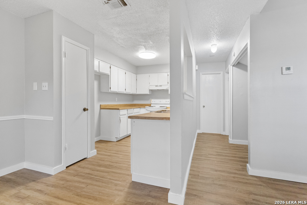 6714 Windsor Hollow San Antonio TX 78239