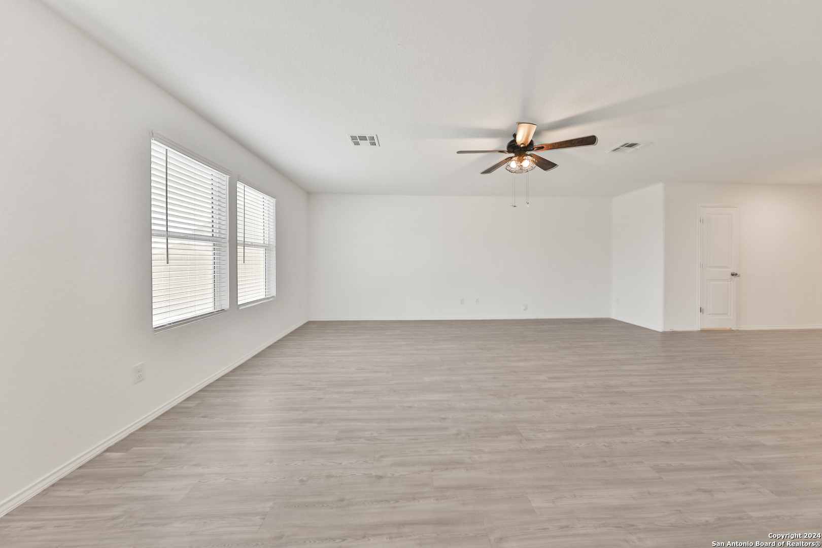 10626 Mcclintock Drive Converse TX 78109