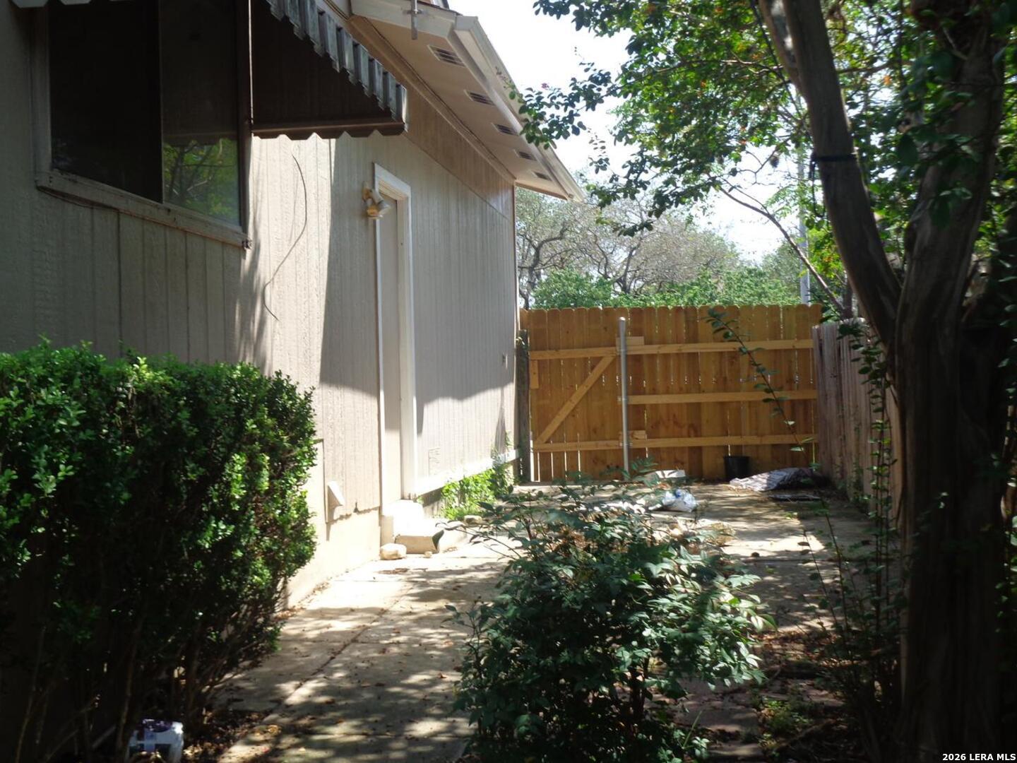 9227 Ridge Town San Antonio TX 78250