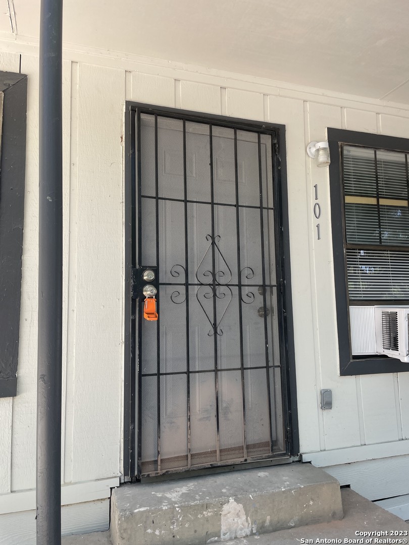 4818 Monterey Street San Antonio TX 78237