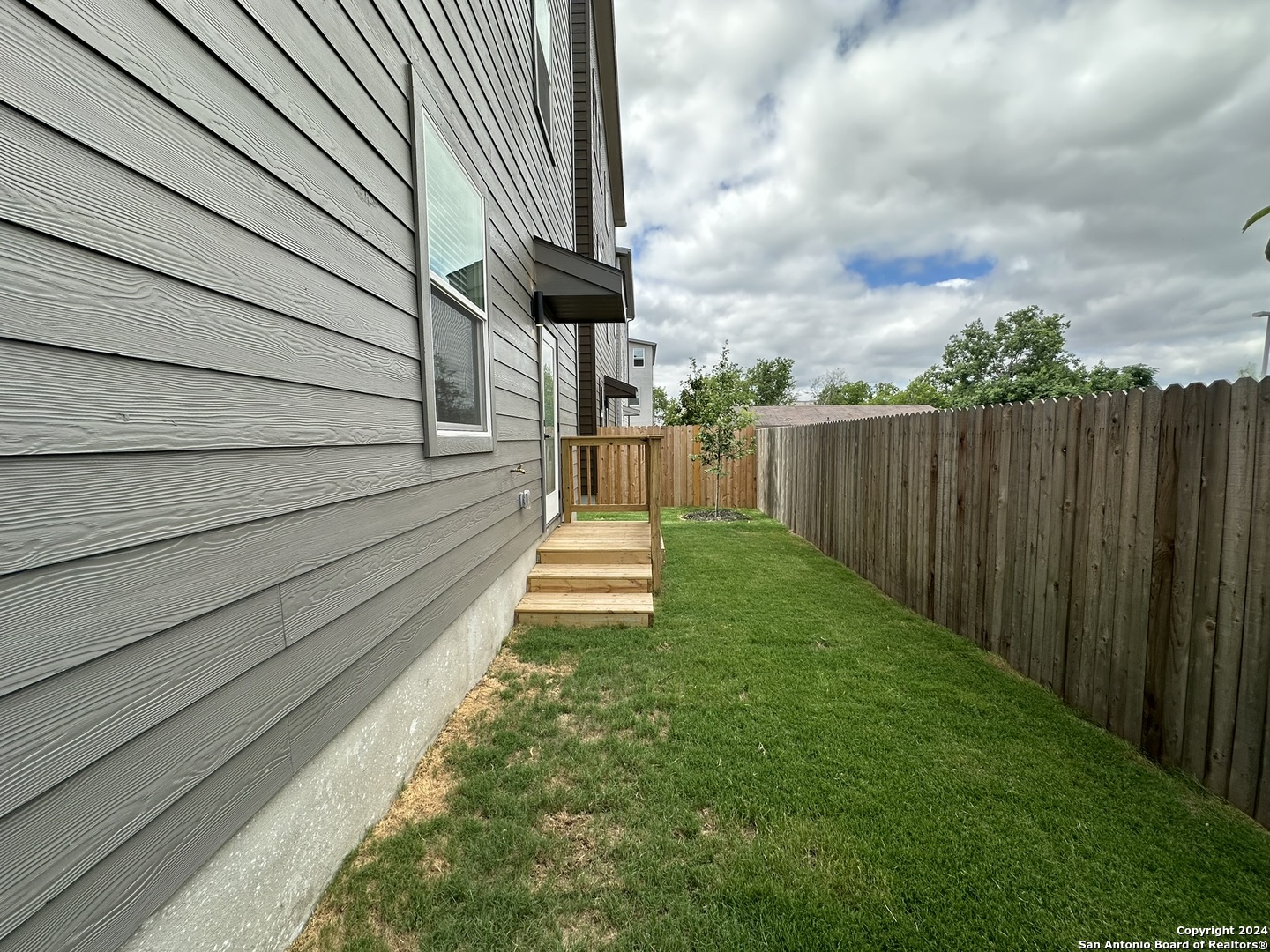 1618 W Lawndale Drive San Antonio TX 78209