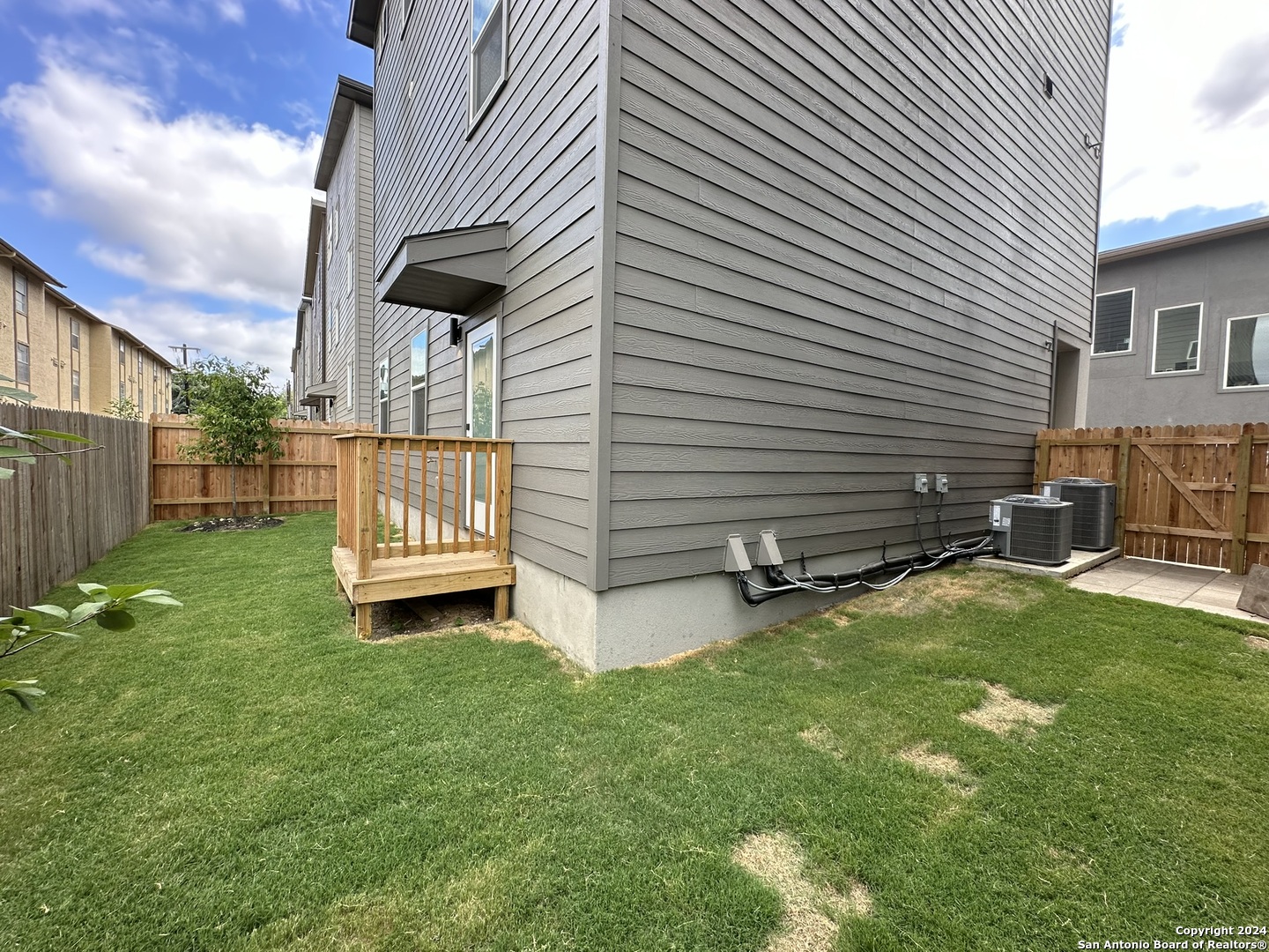 1618 W Lawndale Drive San Antonio TX 78209