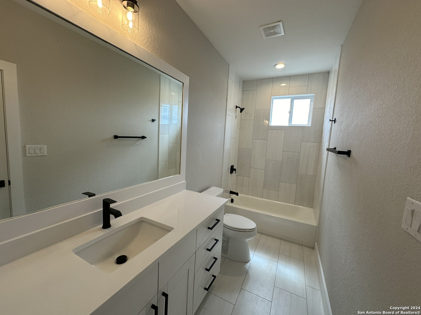 1618 W Lawndale Drive San Antonio TX 78209