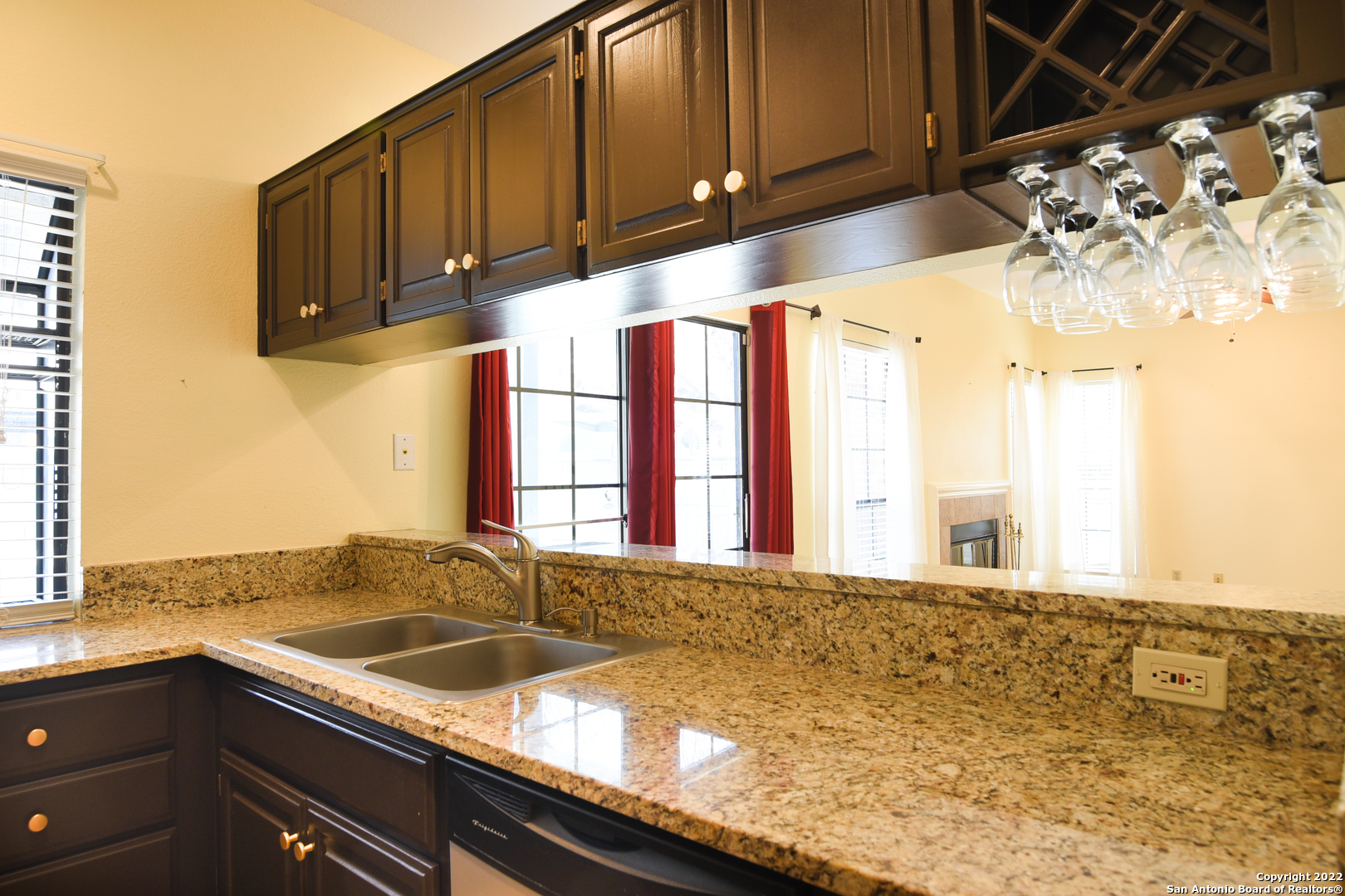 9 Chapel Hill Circle San Antonio TX 78240