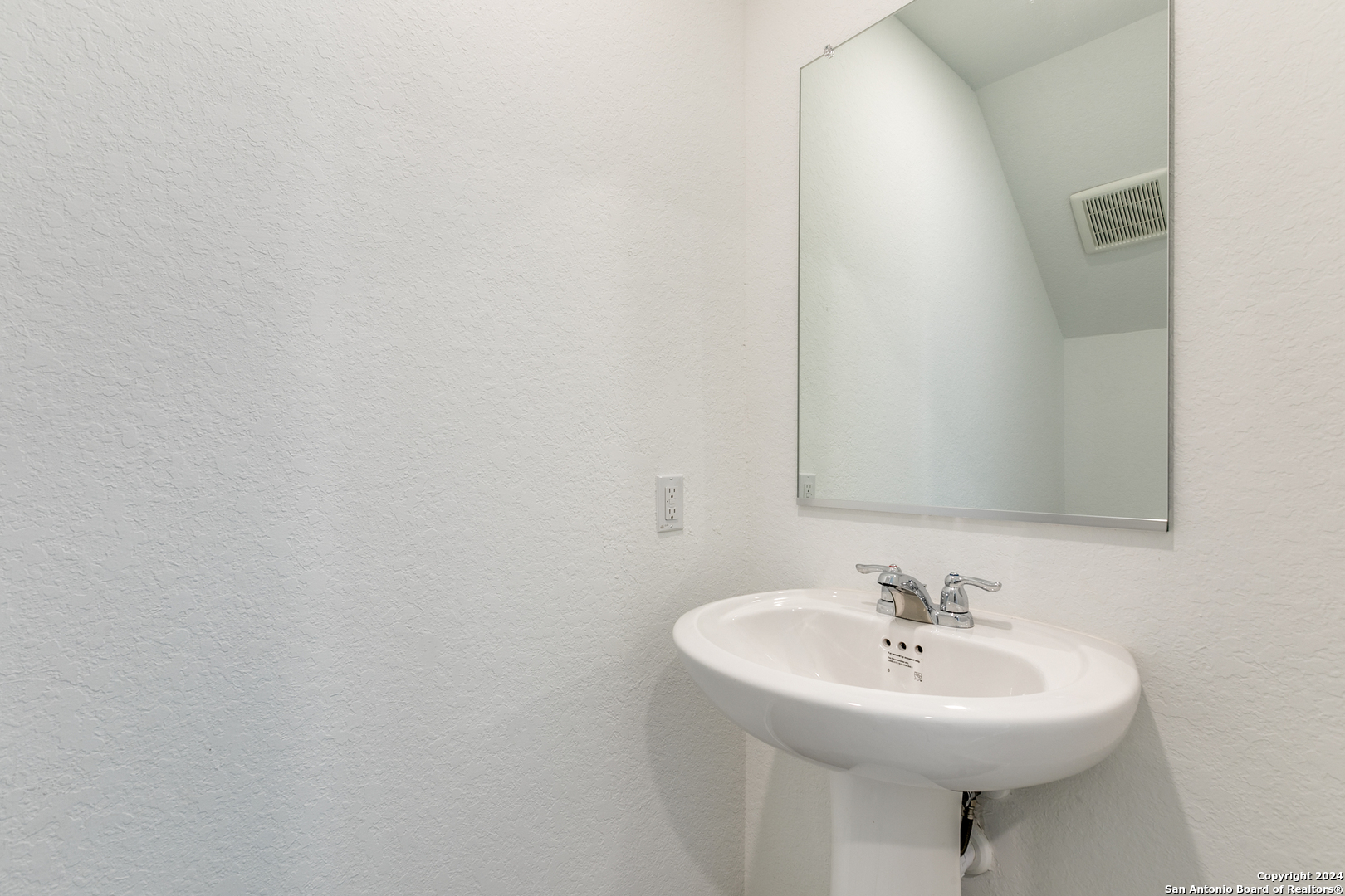13206 Dutra San Antonio TX 78221