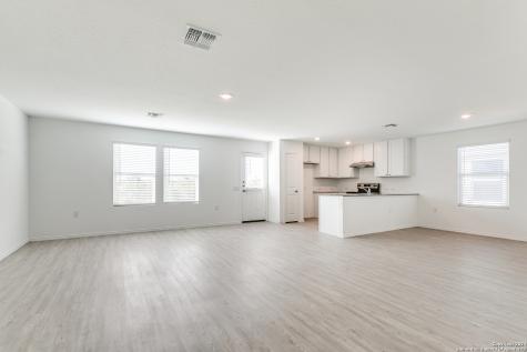 13206 Dutra San Antonio TX 78221
